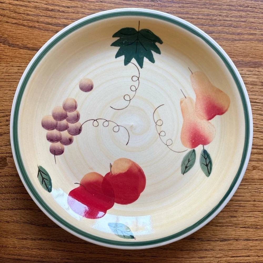 Royal Norfolk Fruit-Pattern Dinner Plates- set of 2-  Stoneware in Cream and Red